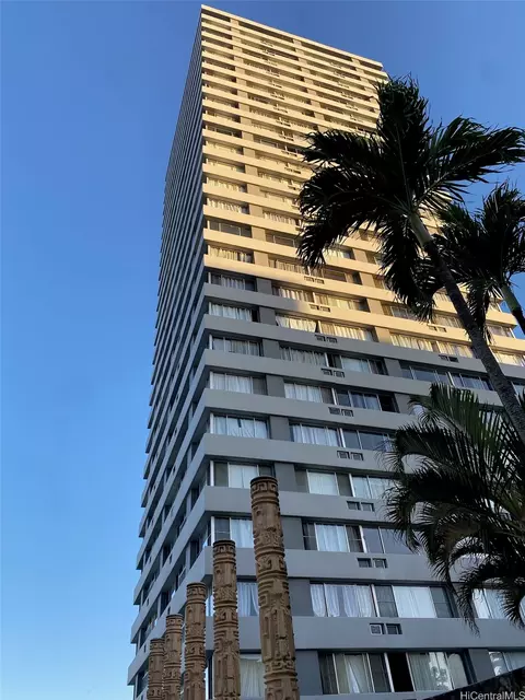 2888 Ala Ilima St #2808, Honolulu, HI 96818