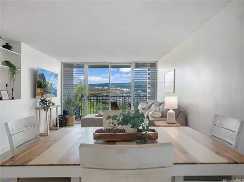 1128 Ala Napunani St #1204, Honolulu, HI 96818