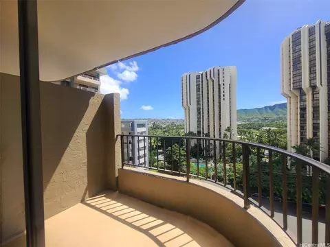311 Ohua Ave #904, Honolulu, HI 96815
