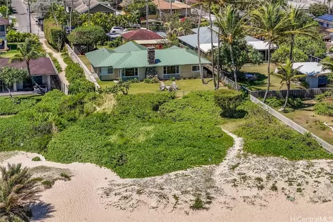 942 Mokulua Dr, Kailua, HI 96734