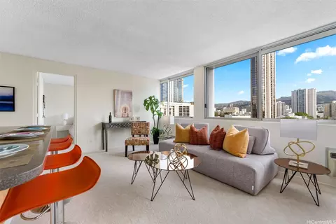 1560 Kanunu St #1004, Honolulu, HI 96814