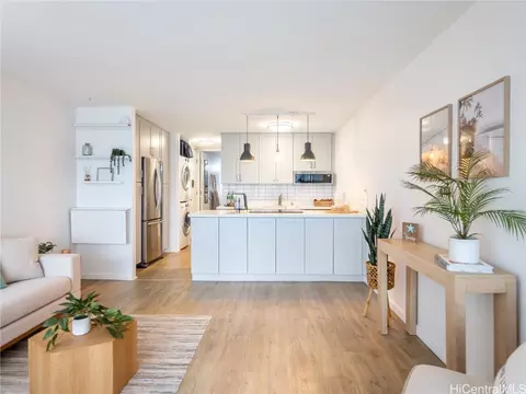 2611 Ala Wai Blvd #1502, Honolulu, HI 96815