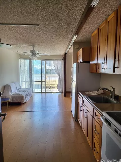 1655 Makaloa St #709, Honolulu, HI 96814