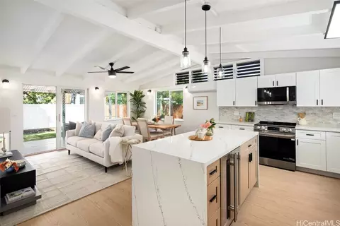 512 Kukuiula Loop, Honolulu, HI 96825