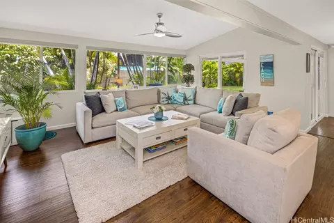 612 Poipu Dr, Honolulu, HI 96825