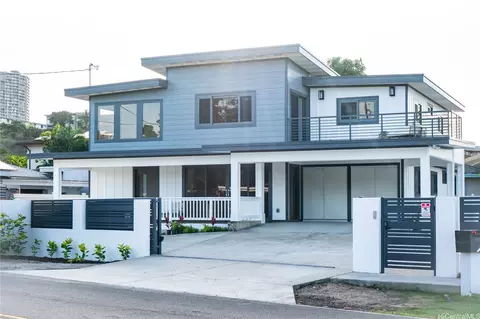 98-215 Hekaha St, Aiea, HI 96701