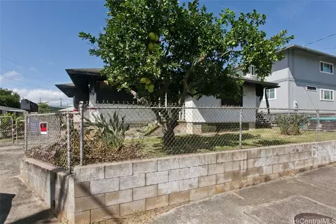 1620 Hauiki St, Honolulu, HI 96819