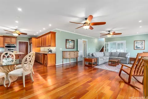 99-129 Holo Pl, Aiea, HI 96701