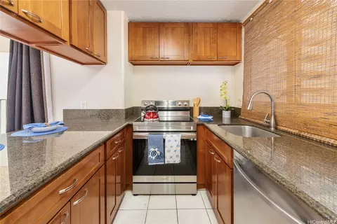 2355 Ala Wai Blvd #508, Honolulu, HI 96815
