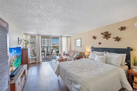 445 Seaside Ave #1208, Honolulu, HI 96815