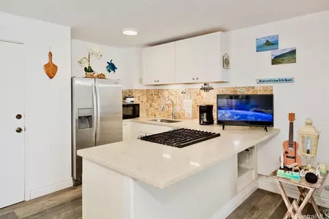 53-549 Kamehameha Hwy #506, Hauula, HI 96717
