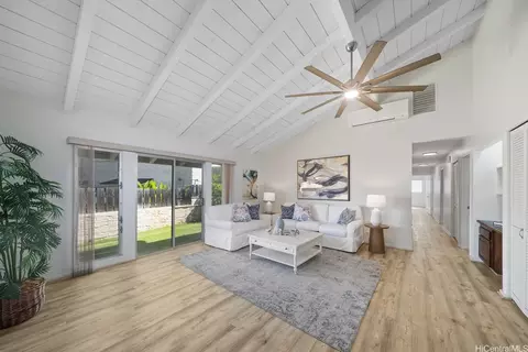 4451 Luaole St, Honolulu, HI 96818