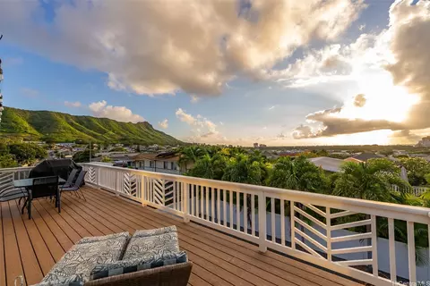 3515 Upper St, Honolulu, HI 96815