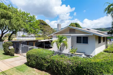2724 Date St, Honolulu, HI 96816