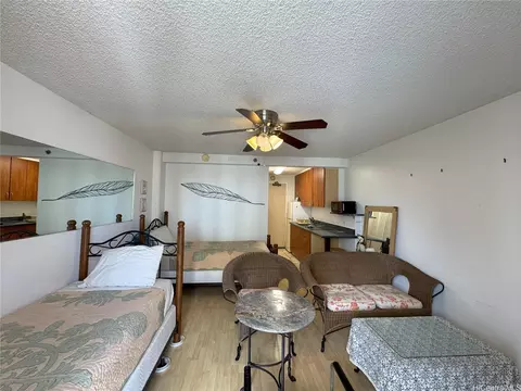 1920 Ala Moana Blvd #1504, Honolulu, HI 96815