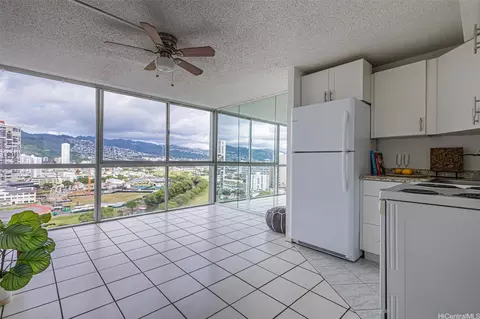 2211 Ala Wai Blvd #2203, Honolulu, HI 96815