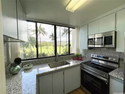 3050 Ala Poha Pl #W2, Honolulu, HI 96818
