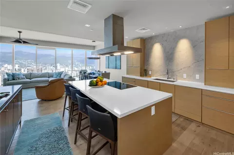 888 Kapiolani Blvd #PH 4501, Honolulu, HI 96813