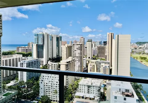 445 Seaside Ave #3208, Honolulu, HI 96815