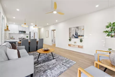 3758 Harding Ave, Honolulu, HI 96816