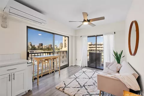 738 Palani Ave #502, Honolulu, HI 96816