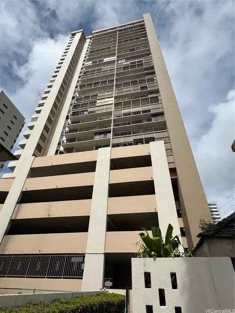 1201 Wilder Ave #2402, Honolulu, HI 96822