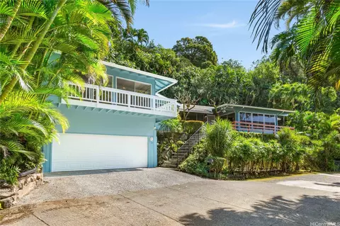 3577 Pinao St #25, Honolulu, HI 96822