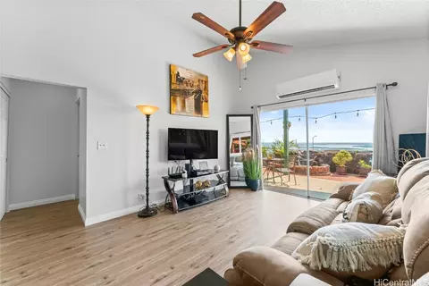 94-723 Kamalo St, Waipahu, HI 96797
