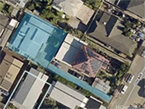 1320 7th Ave #A, Honolulu, HI 96816