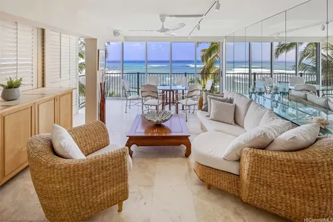 3015 Kalakaua Ave #601, Honolulu, HI 96815