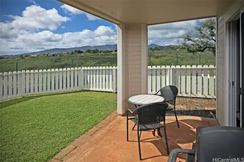 94-618 Lumiaina St #M103, Waipahu, HI 96797