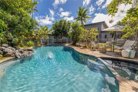 120 Kuupua St, Kailua, HI 96734