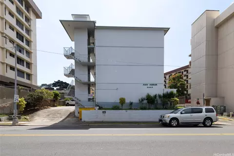2989 Ala Ilima St, Honolulu, HI 96818