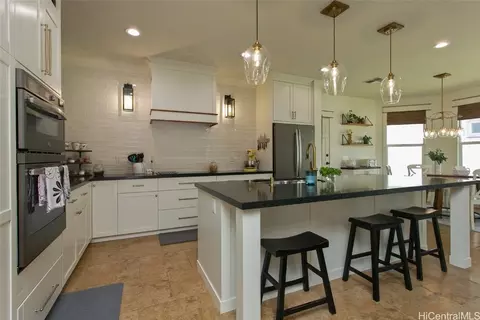 520 Lunalilo Home Rd #CW226, Honolulu, HI 96825