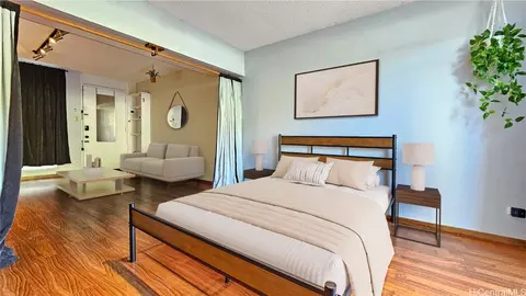 2140 10th Ave #405, Honolulu, HI 96816