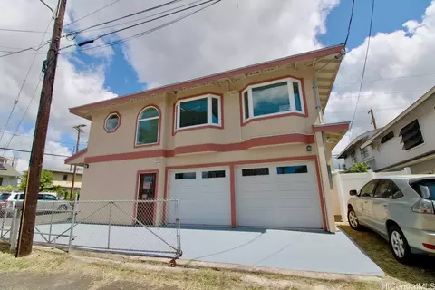 821 Momolio St, Honolulu, HI 96817