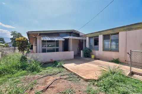 87-1727 Mohihi St, Waianae, HI 96792