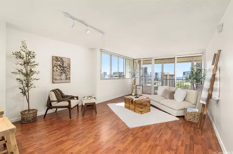 1515 Ward Ave #806, Honolulu, HI 96822