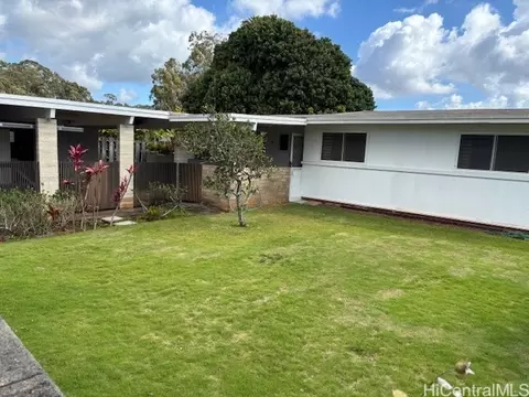 62 California Ave, Wahiawa, HI 96786