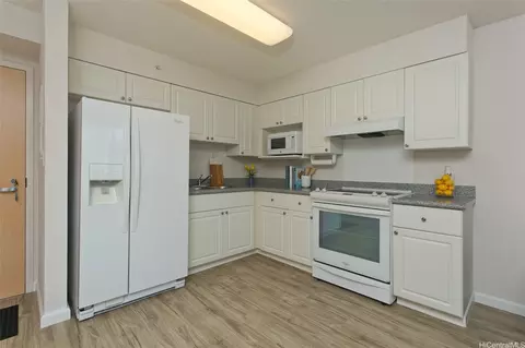 801 South St #824, Honolulu, HI 96813
