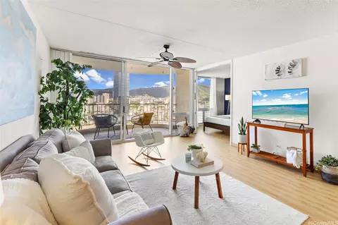 1717 Ala Wai Blvd #1902, Honolulu, HI 96815