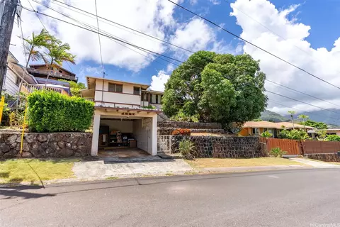 1227 Mowai St, Kailua, HI 96734