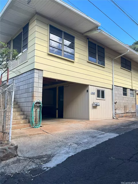 1649 10th Ave, Honolulu, HI 96816