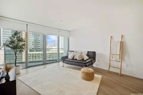 1000 Auahi St #1009, Honolulu, HI 96814