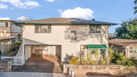 98-1571 Hoomaike St, Pearl City, HI 96782
