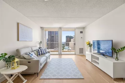 400 Hobron Ln #2207, Honolulu, HI 96815