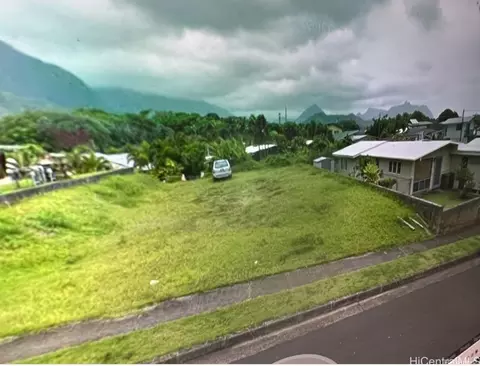 47-431 Hoopala St, Kaneohe, HI 96744