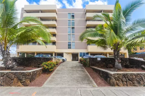 1055 Ala Napunani St, Honolulu, HI 96818