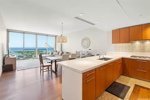 1555 Kapiolani Blvd #1900, Honolulu, HI 96814