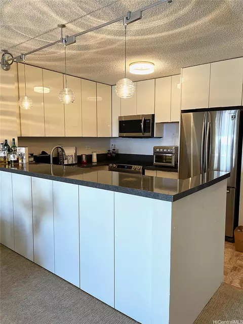 1717 Mott Smith Dr #3005, Honolulu, HI 96822